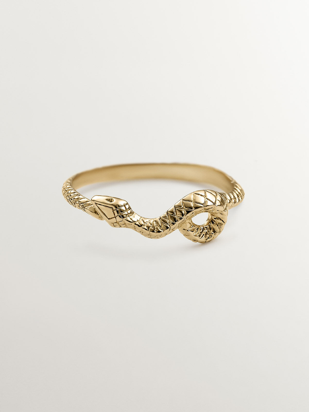 926 Silver ring coated in 18K yellow gold with a snake-shaped 