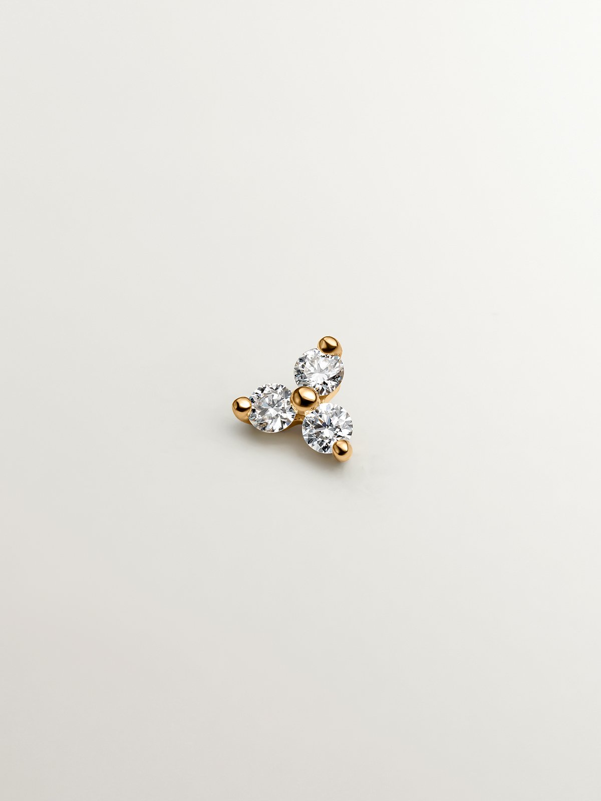 Piercing de oro amarillo de 18K con trébol de diamantes 0,06 cts