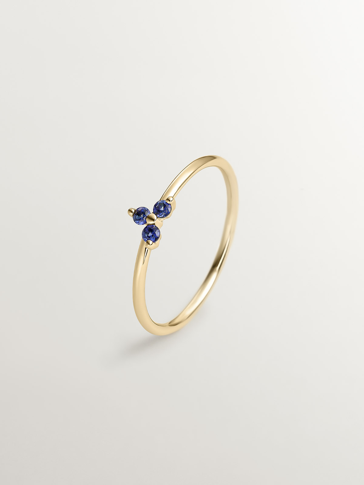 9K Yellow Gold Ring with Blue Sapphires