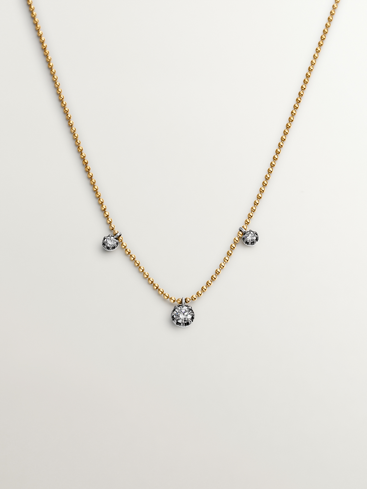 18K yellow gold necklace with aged effect and brilliant-cut diamonds