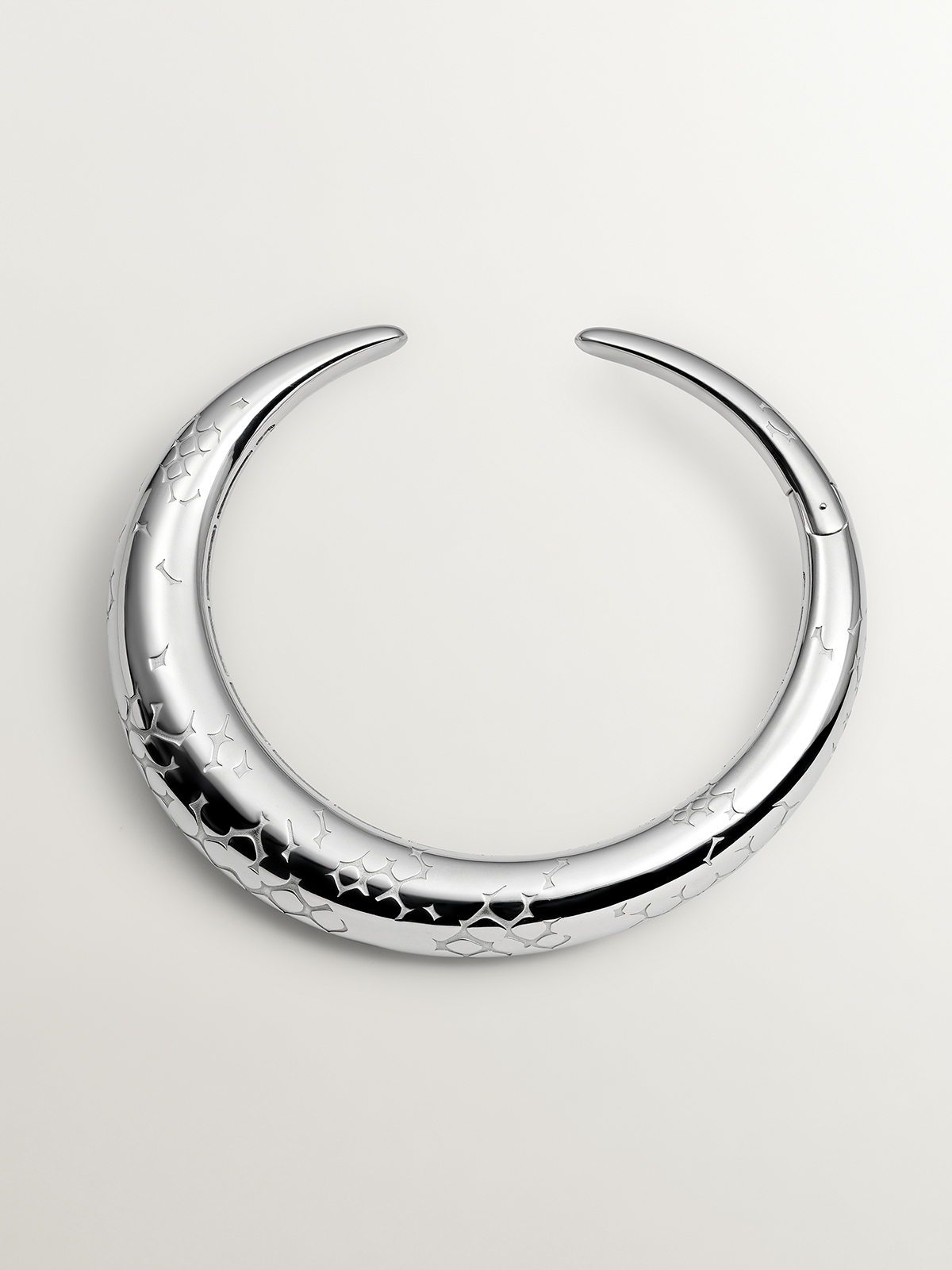 925 silver domed necklace with snake texture