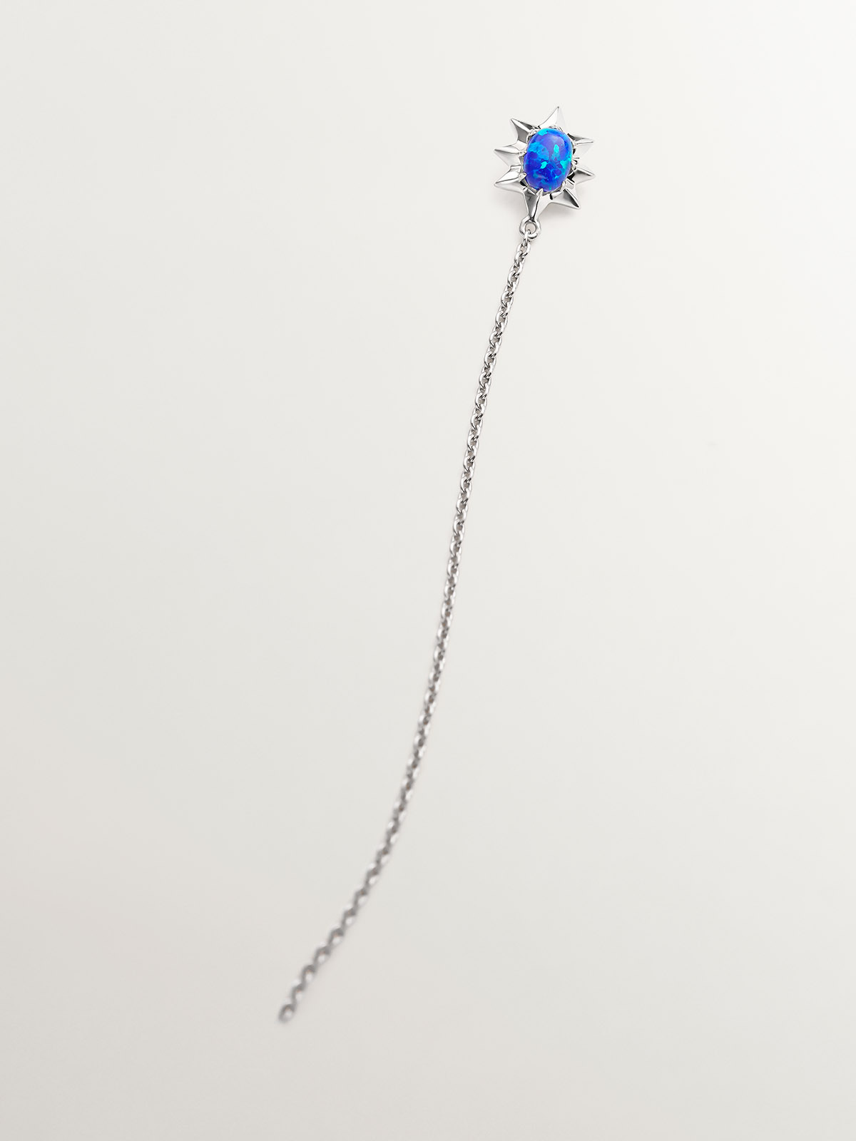 Pendiente individual de cadena de oro blanco de 18K con ópalo azul