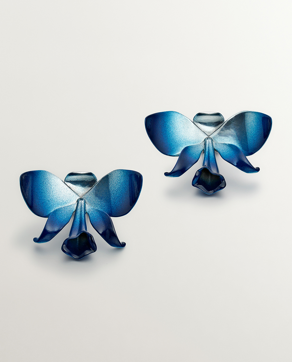 Pendientes de plata 925 con forma de orquídea, esmalte azul degradado y efecto pulido