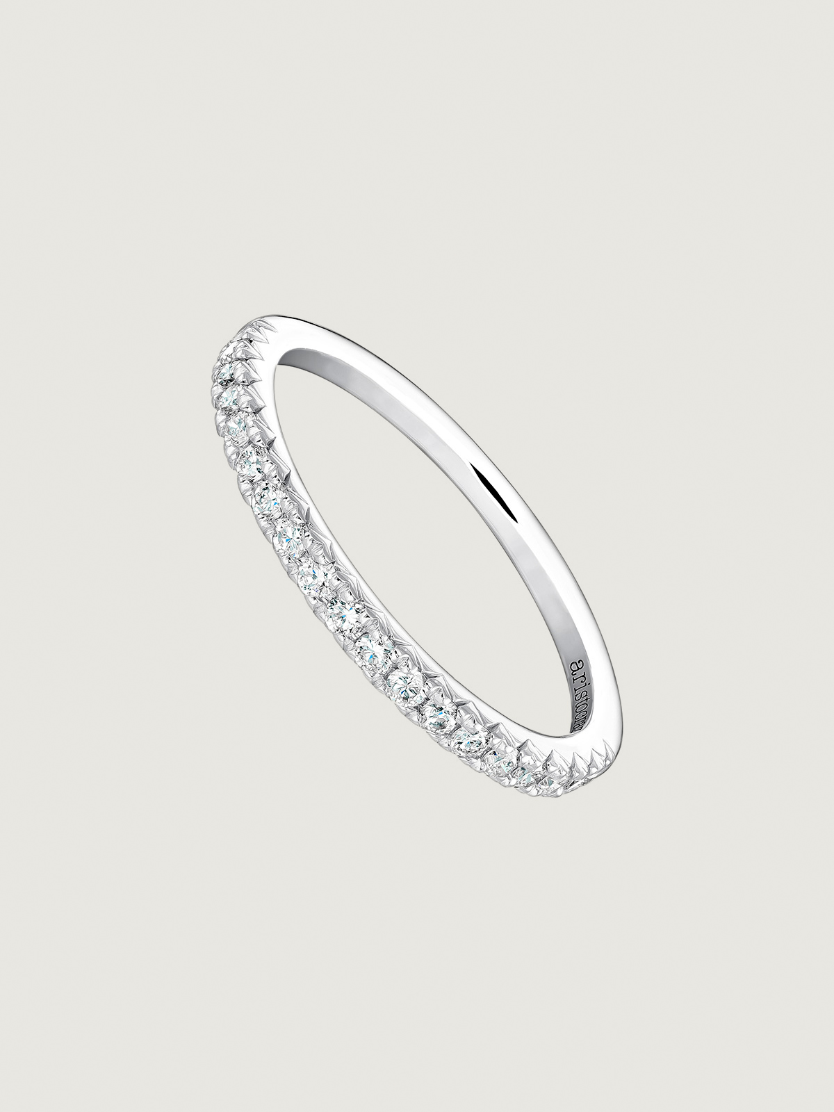 18K white gold ring with diamonds