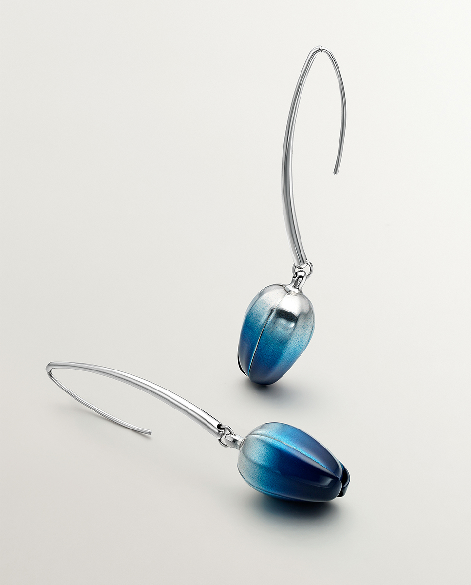 Pendientes de plata 925 con forma de orquídea con esmalte azul degradado y efecto pulido