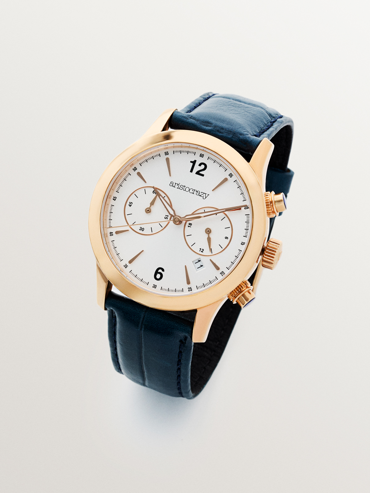 Montre Tribeca avec bracelet en cuir bleu et cadran blanc