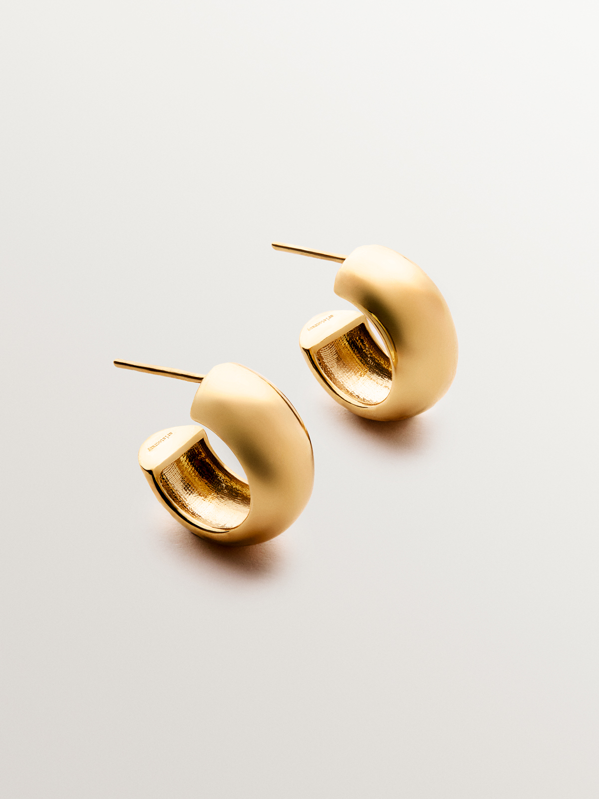 Small hoop earrings in 18K yellow gold plated 925 silver