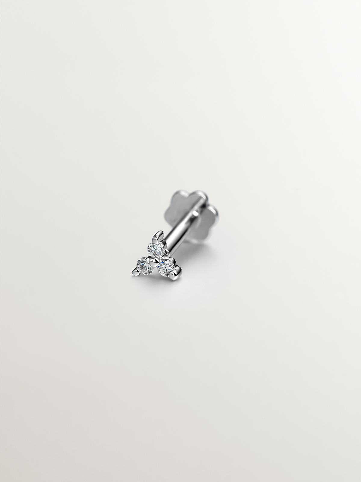 18k white gold piercing with diamond clover