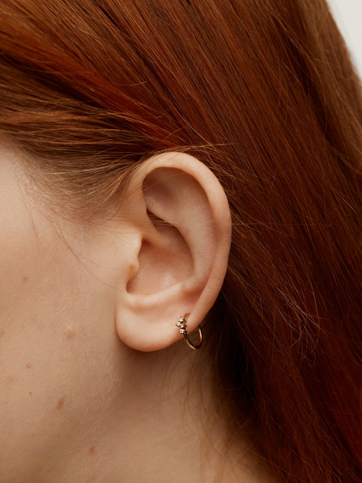 Small 18K Yellow Gold Single Hoop Earring with Diamonds