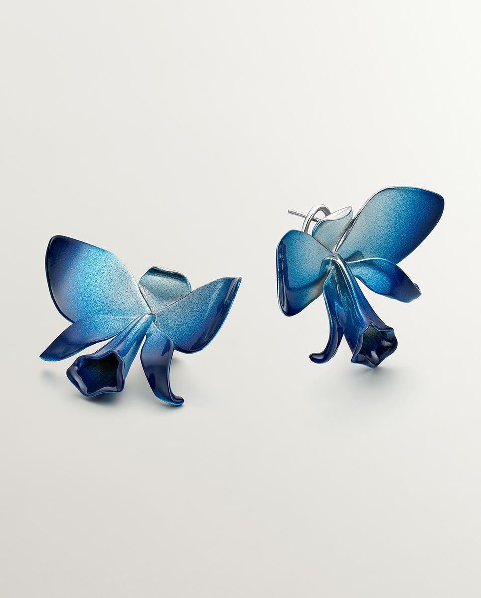 Pendientes de plata 925 con forma de orquídea, esmalte azul degradado y efecto pulido