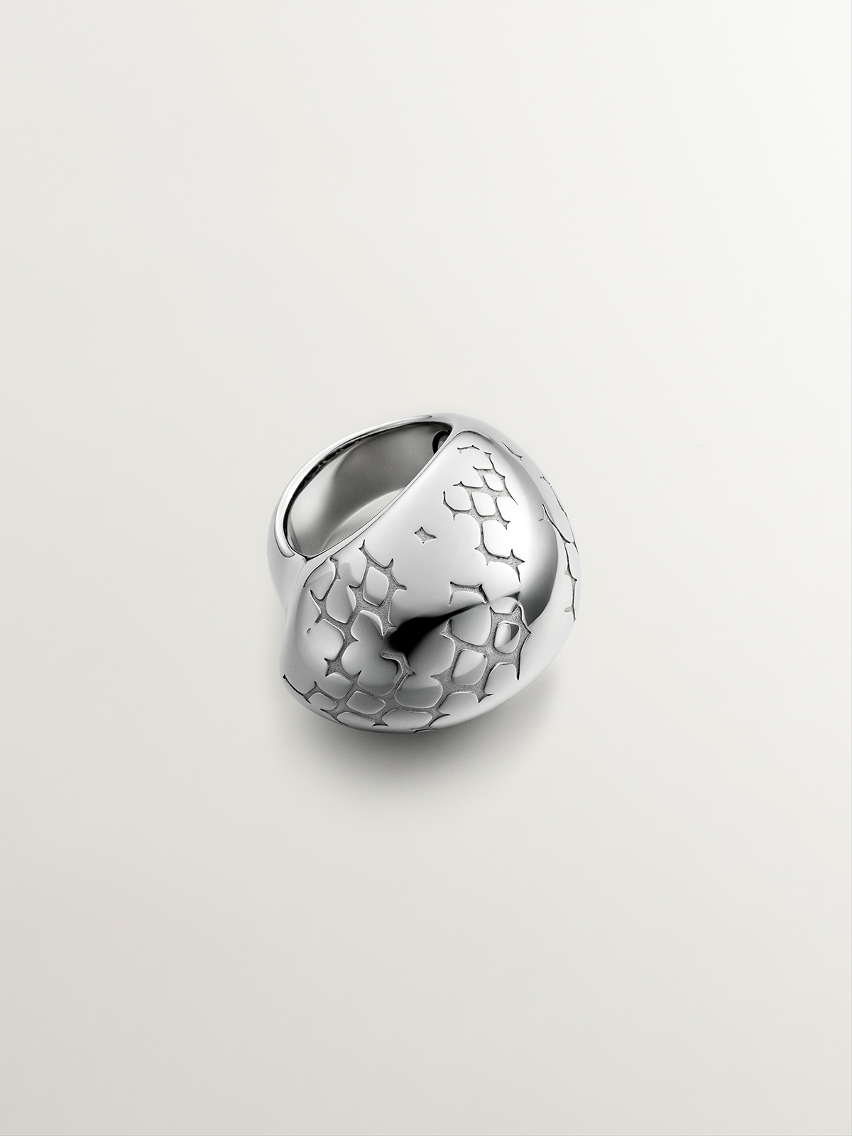 925 silver domed ring with snake texture
