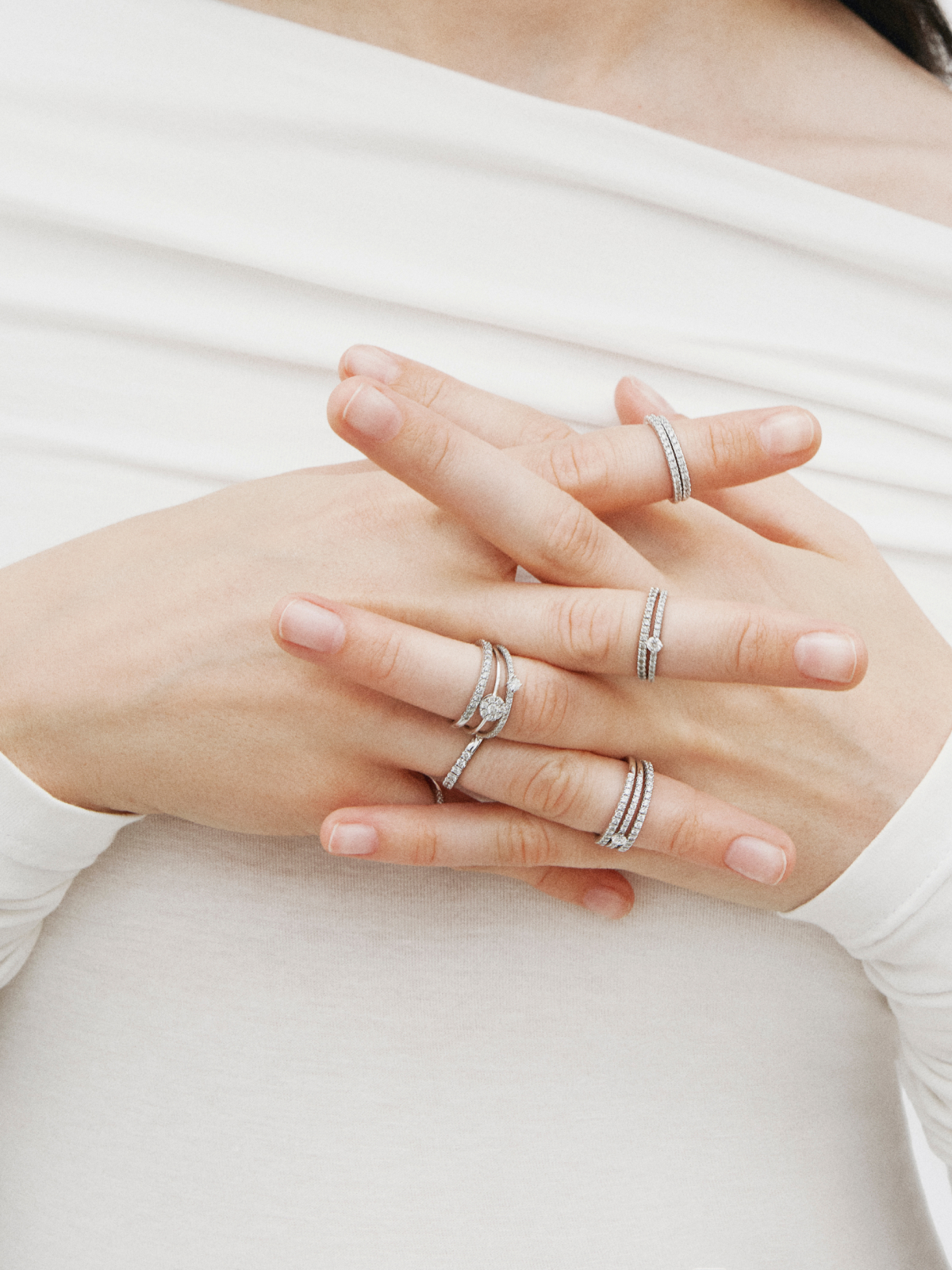 Look Diamantes anillos y alianzas