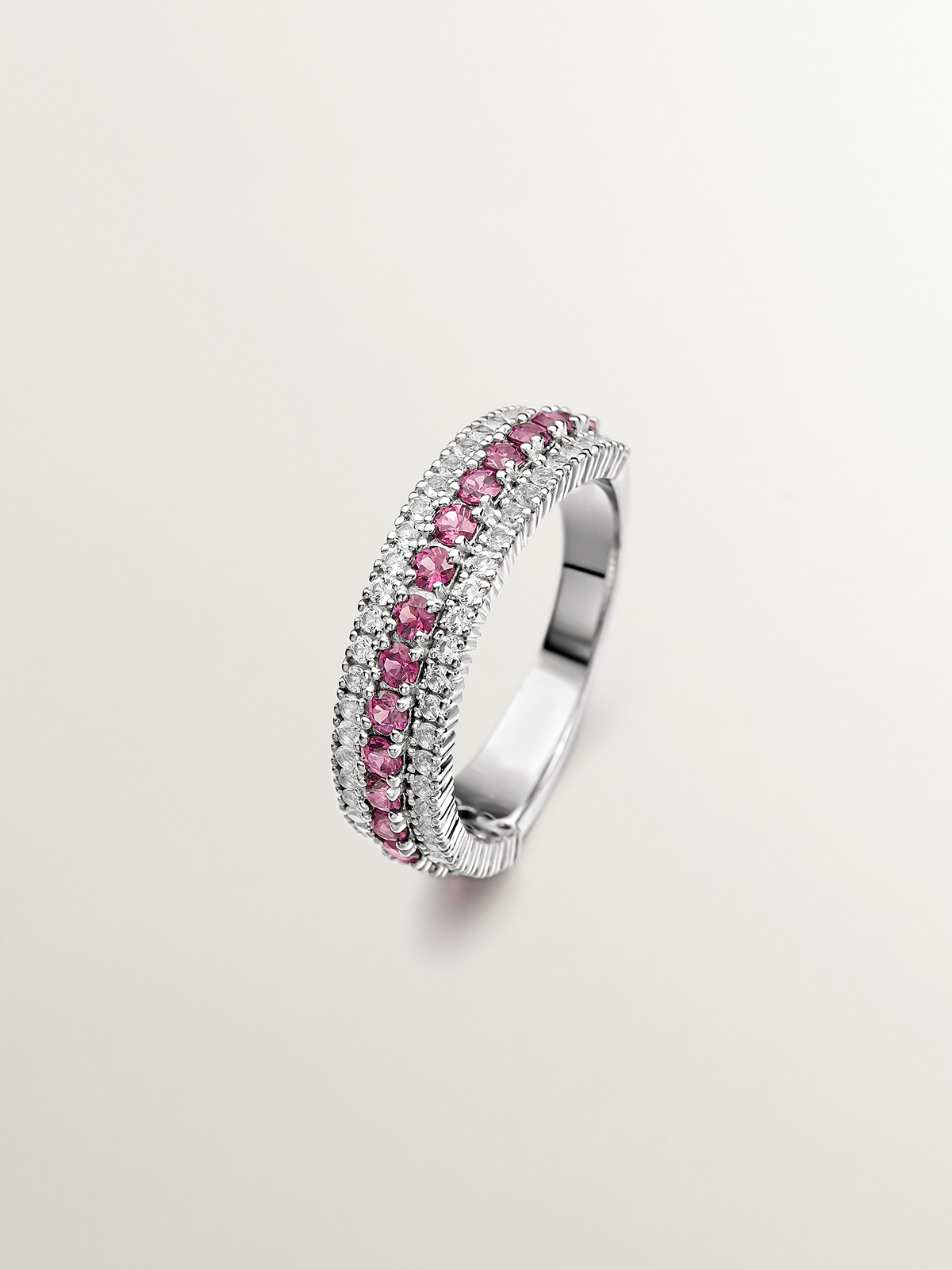 925 Silver ring with pink rhodolite and white topaz