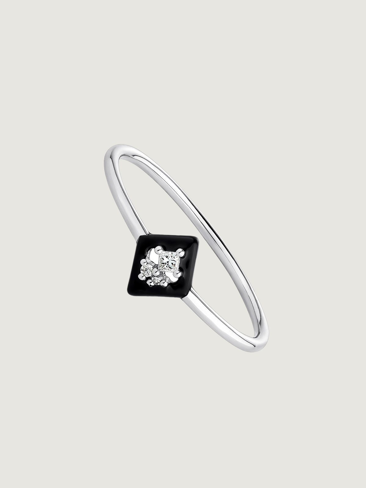 Bague en or blanc 18K avec des diamants et de l'émail noir