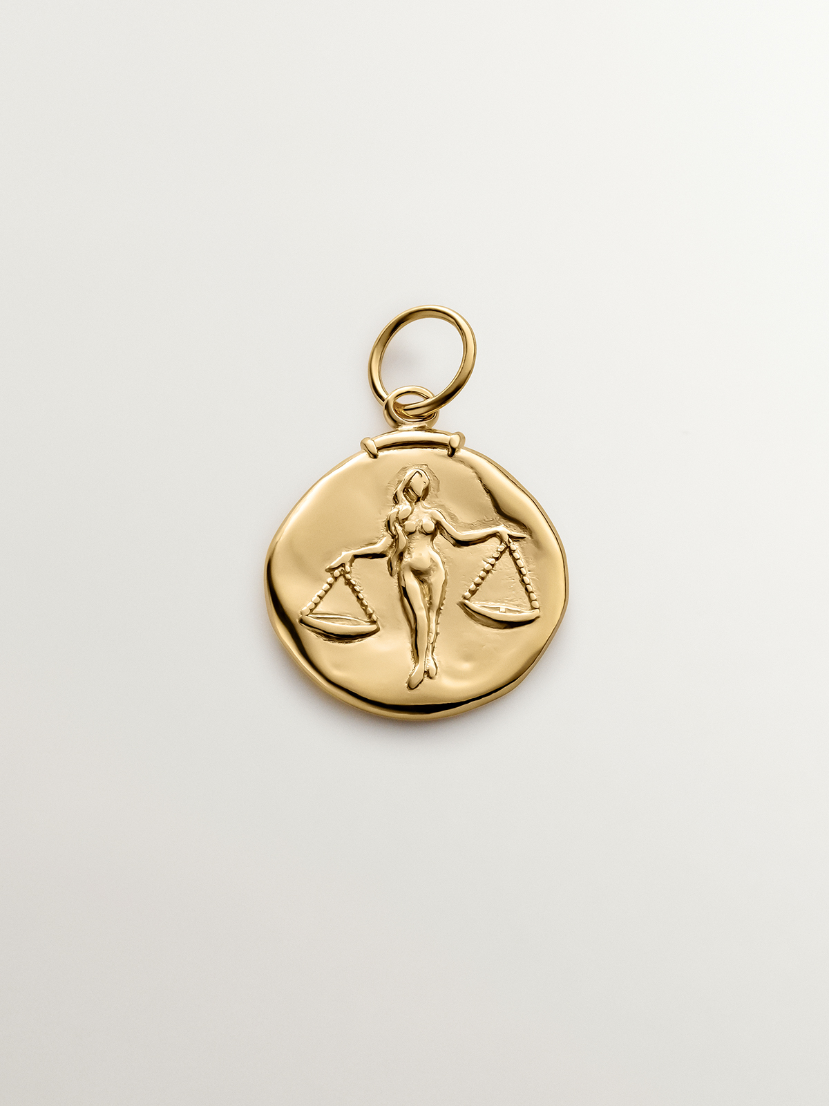 Charm Libra de plata 925 bañada en oro amarillo de 18K