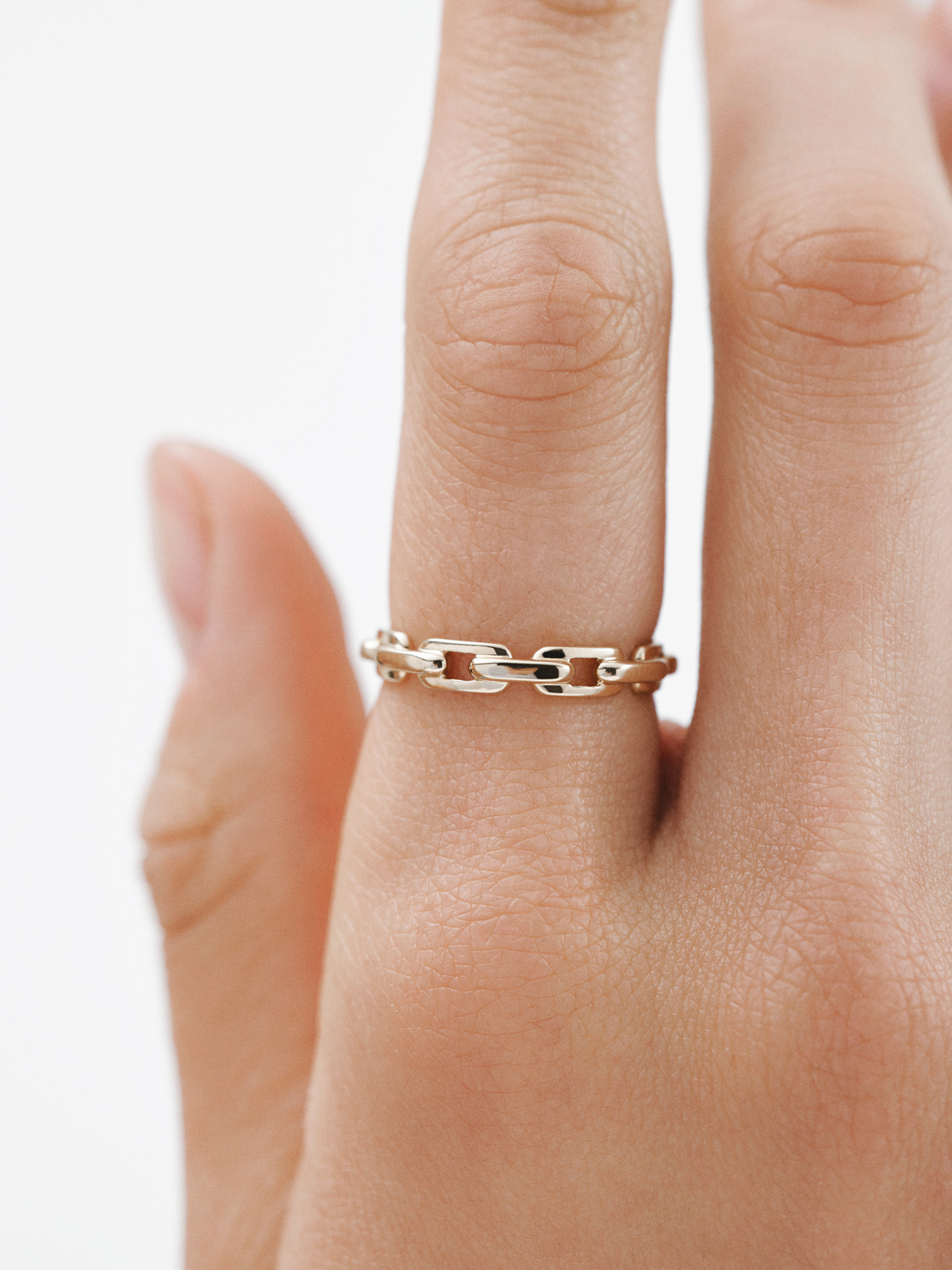 9K White Gold Chain Textured Ring